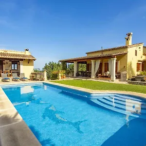 https://finca-can-bosch-family.allmallorcahotels.com